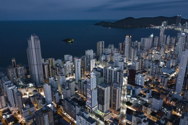Imagem Apartamento com 4 Quartos à Venda, 188 m² em Centro - Balneário Camboriú