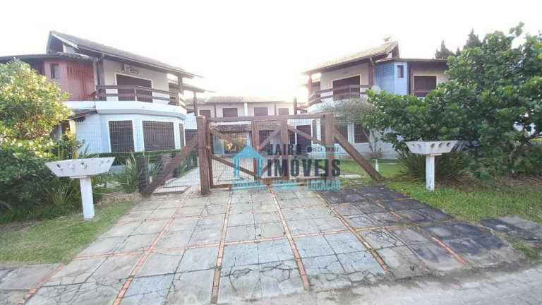 Sobrado com 5 Quartos à Venda, 210 m² em Centro - Imbé