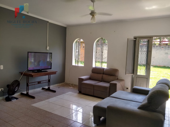 Imagem Imóvel com 3 Quartos à Venda, 2.567 m² em Vale Dos Lagos - Tatuí