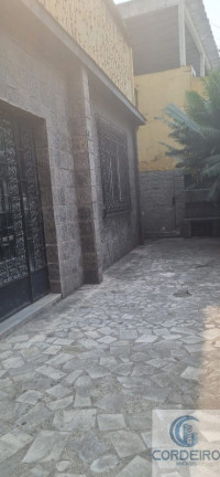 Imagem Imóvel com 10 Quartos para Alugar, 204 m² em Jardim Vinte E Cinco De Agosto - Duque De Caxias