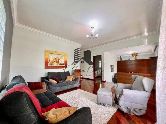 Imagem Casa com 3 Quartos à Venda, 360 m² em Três Barras - Contagem