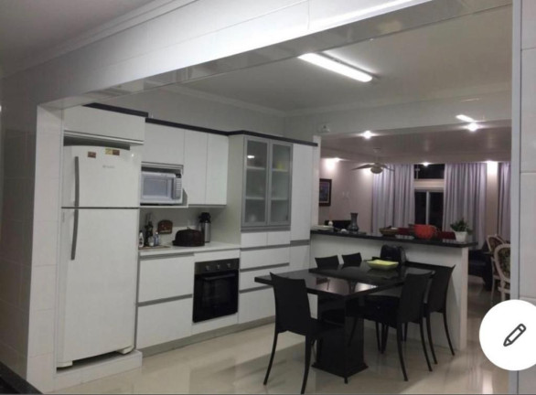 Imagem Apartamento com 4 Quartos à Venda, 180 m² em Pitangueiras - Guarujá Imagem Apartamento com 4 Quartos à Venda, 180 m² em Pitangueiras - Guarujá