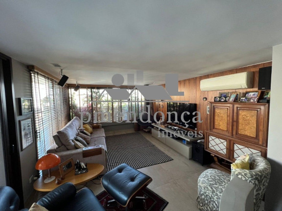 Imagem Apartamento com 3 Quartos à Venda, 243 m² em Pinheiros - São Paulo Imagem Apartamento com 3 Quartos à Venda, 243 m² em Pinheiros - São Paulo