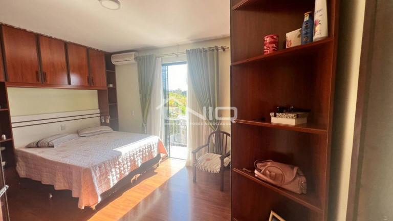 Imagem Casa com 4 Quartos à Venda, 240 m² em Vila Isabel - Pato Branco Imagem Casa com 4 Quartos à Venda, 240 m² em Vila Isabel - Pato Branco