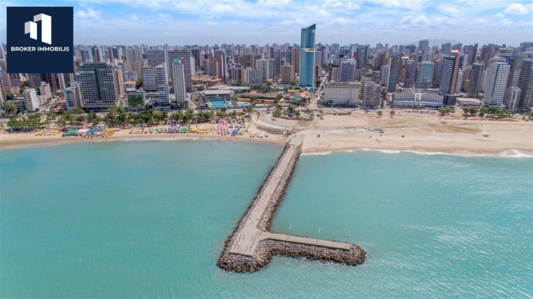 Imagem Apartamento com 4 Quartos à Venda, 368 m²