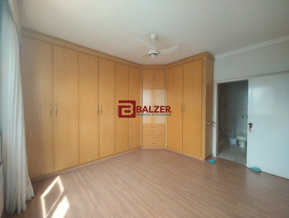 Imagem Apartamento com 3 Quartos à Venda, 190 m² em Centro - Florianópolis Imagem Apartamento com 3 Quartos à Venda, 190 m² em Centro - Florianópolis