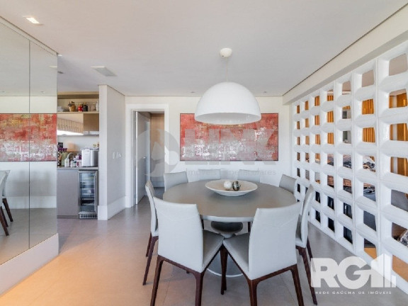 Imagem Apartamento com 3 Quartos à Venda, 245 m² em Moinhos De Vento - Porto Alegre