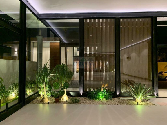 Imagem Casa com 6 Quartos à Venda, 650 m² Imagem Casa com 6 Quartos à Venda, 650 m²