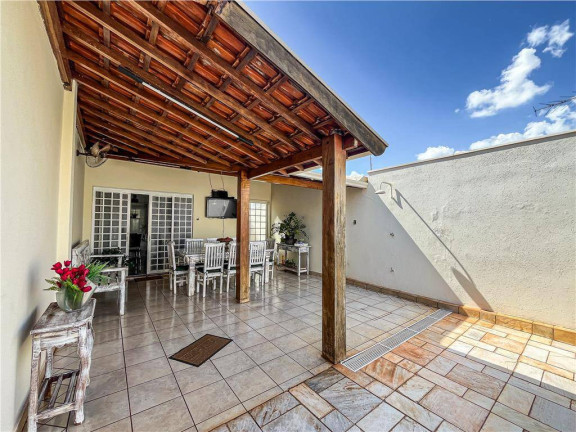 Imagem Casa com 3 Quartos à Venda, 270 m² em Parque Dos Bandeirantes - Ribeirão Preto Imagem Casa com 3 Quartos à Venda, 270 m² em Parque Dos Bandeirantes - Ribeirão Preto
