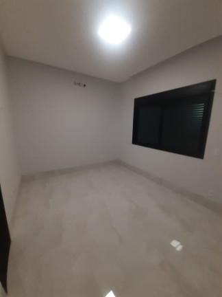 Imagem Casa com 3 Quartos à Venda, 219 m² em Portal Do Sol Green - Goiania Imagem Casa com 3 Quartos à Venda, 219 m² em Portal Do Sol Green - Goiania