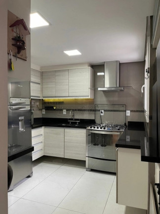 Imagem Casa com 3 Quartos à Venda, 181 m² em Vila Assunção - Porto Alegre Imagem Casa com 3 Quartos à Venda, 181 m² em Vila Assunção - Porto Alegre