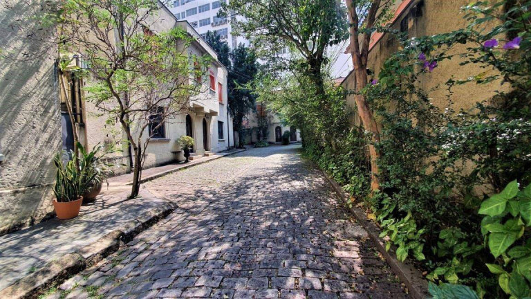 Imagem Casa de Condomínio com 6 Quartos para Alugar, 75 m² em Higienópolis - São Paulo Imagem Casa de Condomínio com 6 Quartos para Alugar, 75 m² em Higienópolis - São Paulo