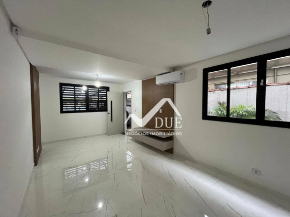 Imagem Casa com 3 Quartos à Venda, 123 m² em Boqueirão - Santos