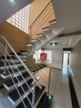 Imagem Sobrado com 3 Quartos à Venda, 208 m² em Jardim Santa Clara - Guarulhos Imagem Sobrado com 3 Quartos à Venda, 208 m² em Jardim Santa Clara - Guarulhos