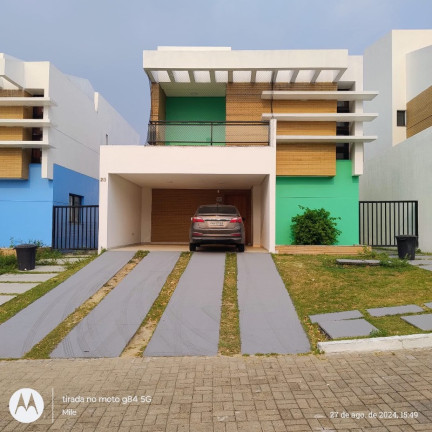 Casa com 4 Quartos à Venda, 180 m² em Parque 10 De Novembro - Manaus