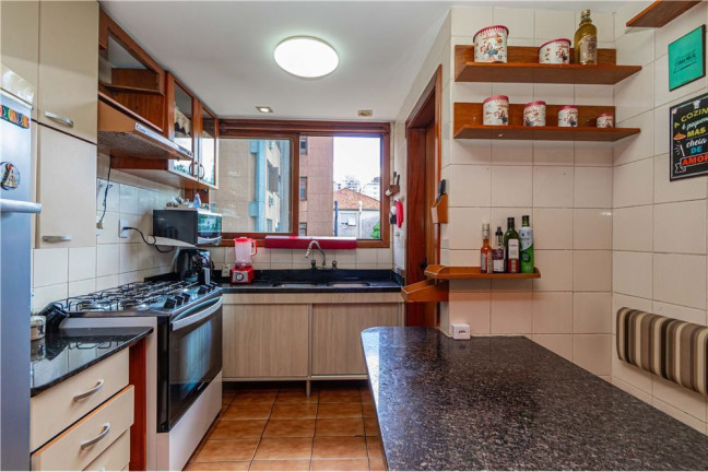 Imagem Apartamento com 3 Quartos à Venda, 123 m² em Petrópolis - Porto Alegre Imagem Apartamento com 3 Quartos à Venda, 123 m² em Petrópolis - Porto Alegre