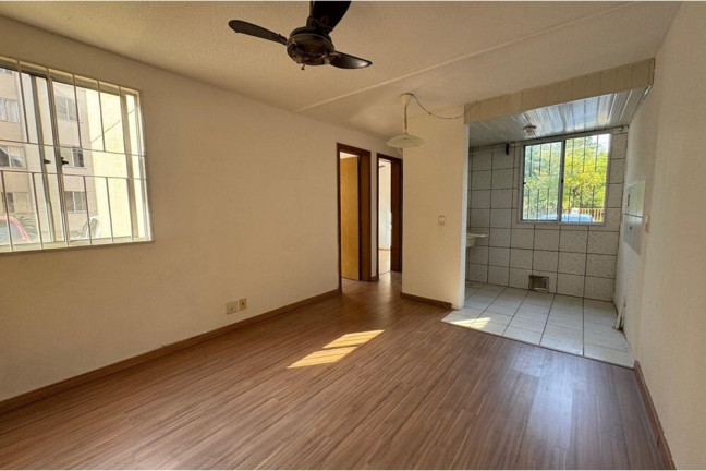 Imóvel com 2 Quartos à Venda,  em Jardim Leopoldina - Porto Alegre