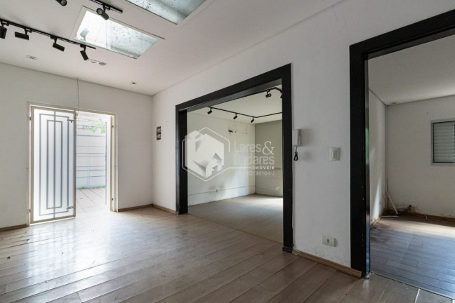 Imagem Casa com 1 Quarto à Venda, 190 m² em Vila Nova Conceição - São Paulo Imagem Casa com 1 Quarto à Venda, 190 m² em Vila Nova Conceição - São Paulo