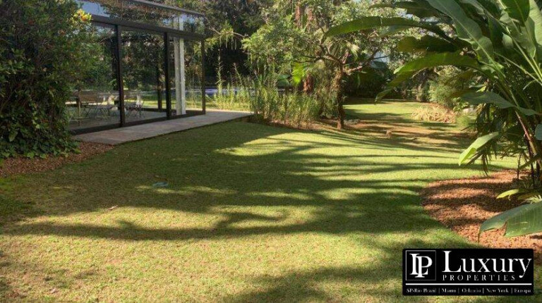Imagem Casa com 5 Quartos à Venda, em Pacaembu - São Paulo Imagem Casa com 5 Quartos à Venda, em Pacaembu - São Paulo