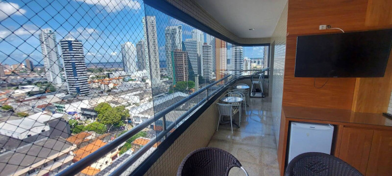 Imagem Apartamento com 3 Quartos à Venda, 216 m² em Umarizal - Belém
