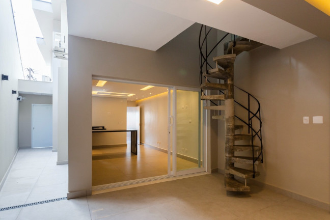 Imagem Casa com 3 Quartos à Venda, em Vila Madalena - São Paulo Imagem Casa com 3 Quartos à Venda, em Vila Madalena - São Paulo