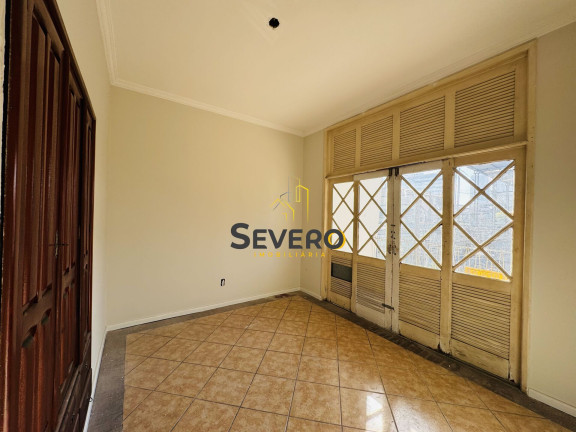 Imagem Casa com 4 Quartos à Venda,  em Centro - São Gonçalo