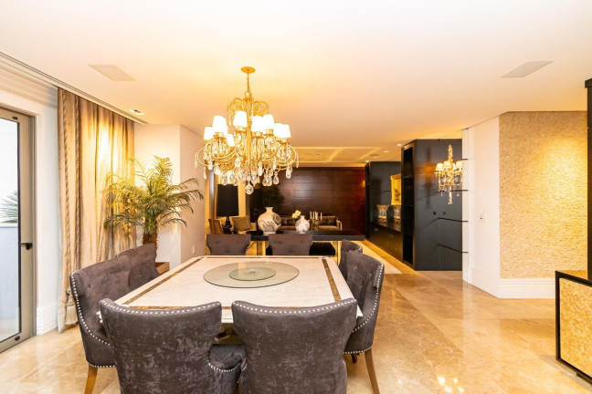 Imagem Apartamento com 3 Quartos à Venda, 791 m² em água Verde - Curitiba