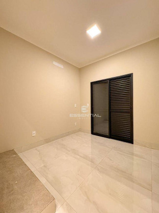 Imagem Casa com 3 Quartos à Venda, 130 m² em Estância Jockey Clube - São José Do Rio Preto Imagem Casa com 3 Quartos à Venda, 130 m² em Estância Jockey Clube - São José Do Rio Preto