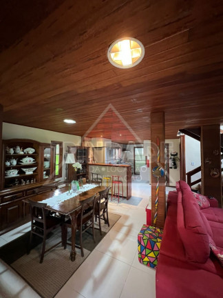 Imagem Casa com 4 Quartos à Venda, 200 m² em Vargem Grande - Rio De Janeiro Imagem Casa com 4 Quartos à Venda, 200 m² em Vargem Grande - Rio De Janeiro