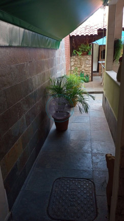 Imagem Casa com 4 Quartos à Venda, 200 m² Imagem Casa com 4 Quartos à Venda, 200 m²