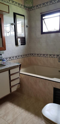 Imagem Chácara com 5 Quartos à Venda, 407 m²