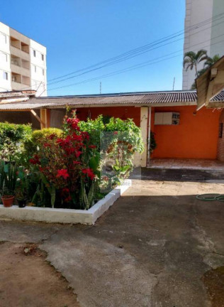 Imagem Casa com 3 Quartos à Venda, 350 m² em Vila Jaboticabeira - Taubaté Imagem Casa com 3 Quartos à Venda, 350 m² em Vila Jaboticabeira - Taubaté