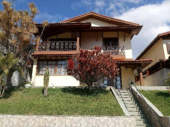Imagem Casa com 4 Quartos à Venda, 402 m² em Agriões - Teresópolis