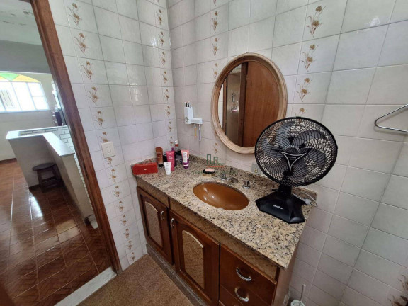Imagem Casa com 6 Quartos à Venda, 170 m² em Fonseca - Niterói Imagem Casa com 6 Quartos à Venda, 170 m² em Fonseca - Niterói