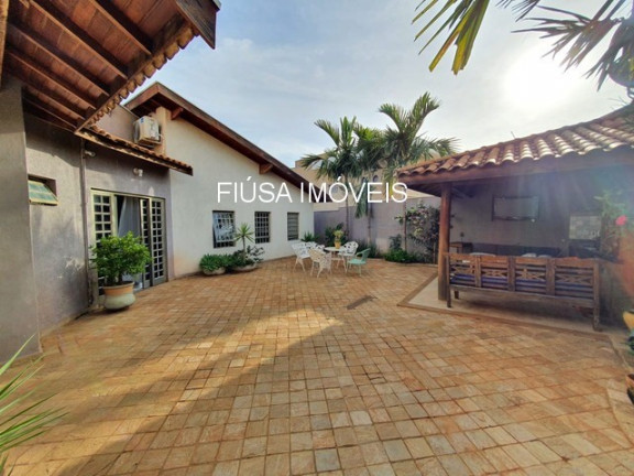 Imagem Casa com 5 Quartos à Venda, 220 m² em Ribeirânia - Ribeirão Preto Imagem Casa com 5 Quartos à Venda, 220 m² em Ribeirânia - Ribeirão Preto