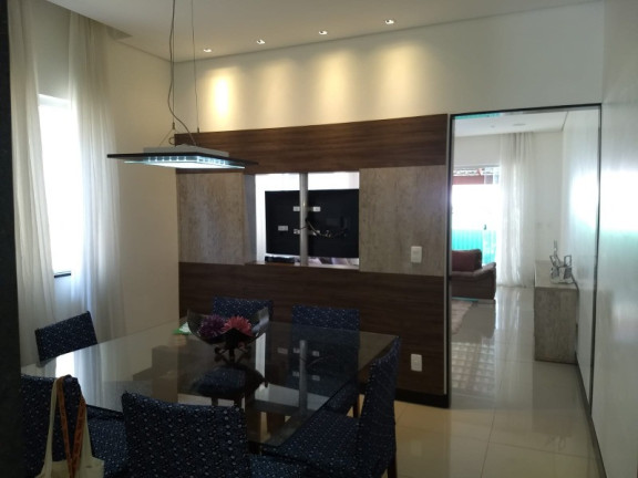 Casa com 3 Quartos à Venda, 300 m² em Praia - Contagem