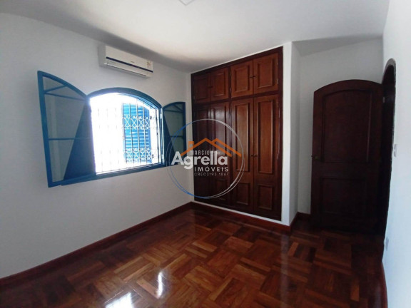 Imagem Casa com 3 Quartos à Venda, 252 m² em Vila Melo - Mogi Mirim Imagem Casa com 3 Quartos à Venda, 252 m² em Vila Melo - Mogi Mirim