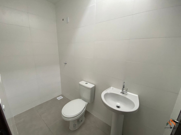 Imagem Casa com 2 Quartos à Venda, 92 m²
