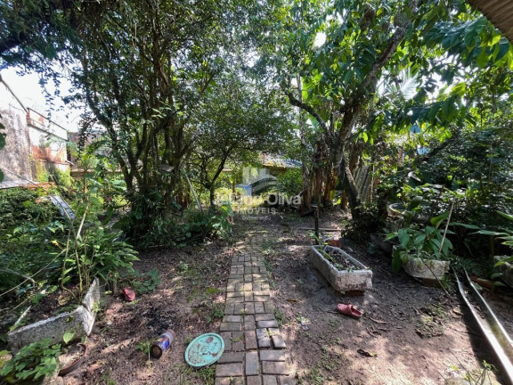 Imagem Casa com 2 Quartos à Venda, 72 m² em Barra Do Sai - Itapoá