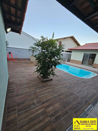 Imagem Casa com 4 Quartos à Venda, 360 m² em Itaipuaçu - Maricá Imagem Casa com 4 Quartos à Venda, 360 m² em Itaipuaçu - Maricá