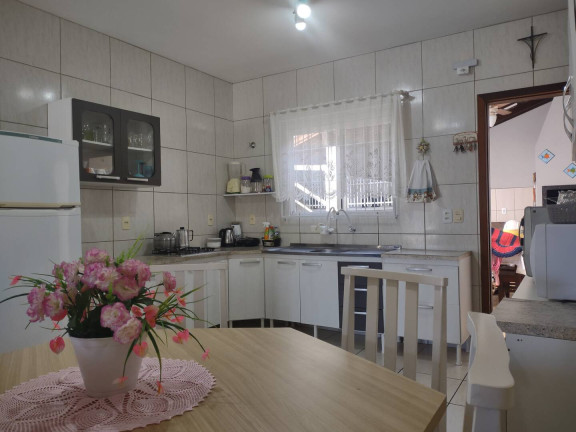 Imagem Casa com 6 Quartos à Venda, 180 m² em Penha Imagem Casa com 6 Quartos à Venda, 180 m² em Penha