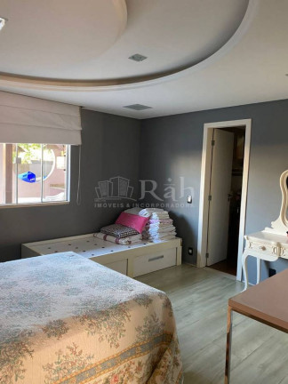 Imagem Sobrado com 5 Quartos à Venda, 270 m² em Nações - Balneário Camboriú