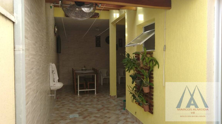 Imagem Sobrado com 3 Quartos à Venda, 180 m² em Vila Cecília - Mogi Das Cruzes Imagem Sobrado com 3 Quartos à Venda, 180 m² em Vila Cecília - Mogi Das Cruzes