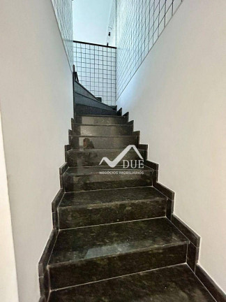 Imagem Casa com 3 Quartos à Venda, 180 m² em Boqueirão - Santos Imagem Casa com 3 Quartos à Venda, 180 m² em Boqueirão - Santos