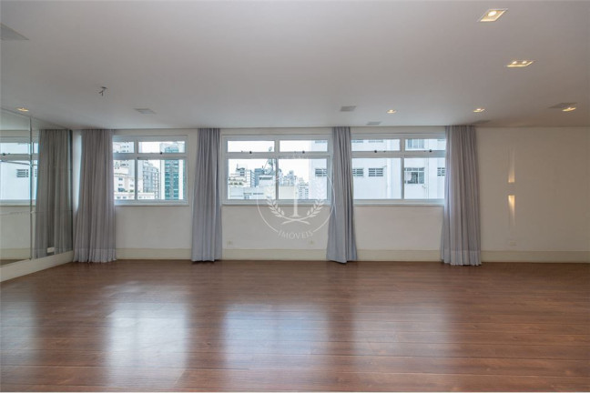 Imagem Apartamento com 2 Quartos à Venda, 180 m² em Cerqueira César - São Paulo Imagem Apartamento com 2 Quartos à Venda, 180 m² em Cerqueira César - São Paulo