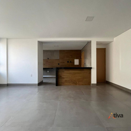 Imagem Apartamento com 3 Quartos à Venda, 135 m² Imagem Apartamento com 3 Quartos à Venda, 135 m²