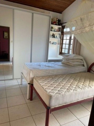 Imagem Casa com 5 Quartos à Venda, 266 m² em Abrantes - Camaçari Imagem Casa com 5 Quartos à Venda, 266 m² em Abrantes - Camaçari