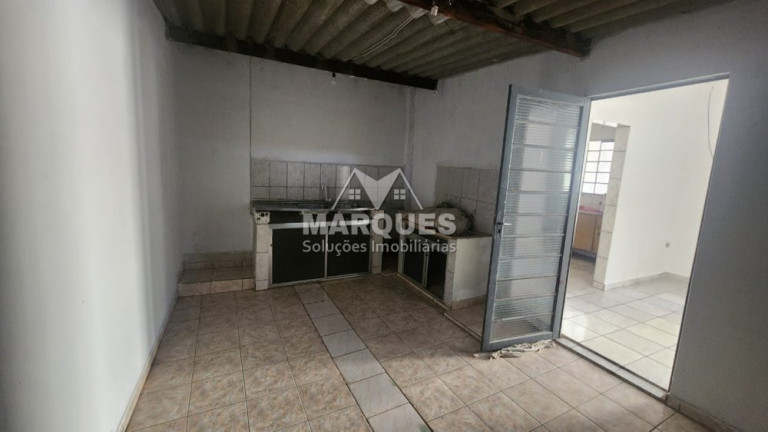 Imagem Imóvel com 2 Quartos à Venda, 125 m² em Jardim Amanda I - Hortolândia Imagem Imóvel com 2 Quartos à Venda, 125 m² em Jardim Amanda I - Hortolândia