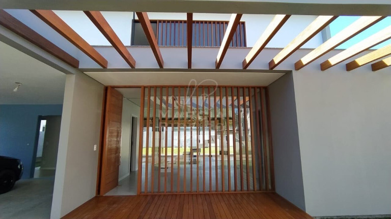 Imagem Casa com 4 Quartos à Venda, 230 m² em Cachoeira Do Bom Jesus - Florianópolis Imagem Casa com 4 Quartos à Venda, 230 m² em Cachoeira Do Bom Jesus - Florianópolis