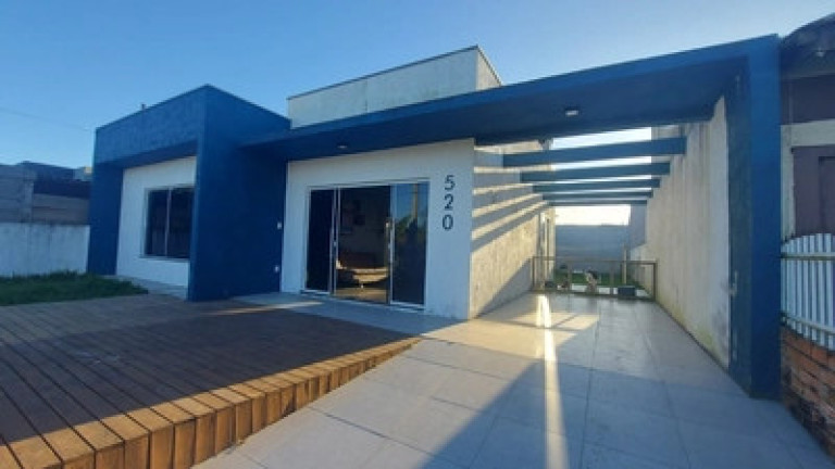 Imagem Casa com 3 Quartos à Venda, em Zona Norte - Capão Da Canoa Imagem Casa com 3 Quartos à Venda, em Zona Norte - Capão Da Canoa
